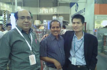 អតិថិជន